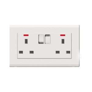 milano 13a 2 gang socket white
